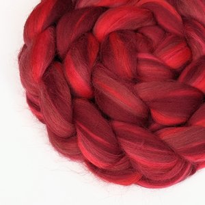 Blended Roving / Combed Top | Merino | Dragon's Blood