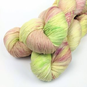 Hand Dyed / Painted Yarn | Lace Weight | Merino / Silk | Pina Colada