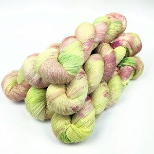 Hand Dyed / Painted Yarn | Lace Weight | Merino / Silk | Pina Colada