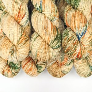 Hand Dyed / Painted Yarn | Fingering Weight |  SW Merino | Whiskey Sour