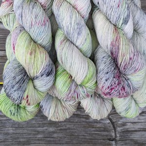 Hand Dyed / Painted Yarn | Fingering Weight |  SW Merino / Silk / Stellina | Slush Puppy