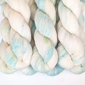 Hand Dyed / Painted Yarn | Lace Weight | Merino / Silk | Hint Of Mint