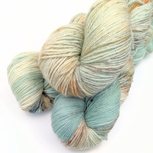 Hand Dyed / Painted Yarn | Fingering Weight |  SW Merino | Pistachio
