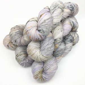 Hand Dyed / Painted Yarn | Fingering Weight | SW Merino / Nylon | Abalone