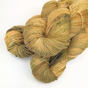 Hand Dyed / Painted Yarn | Fingering Weight |  SW Merino | Eye Of The Tiger