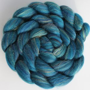 Blended Roving / Combed Top | Corriedale / Nylon | Skinny Dipping