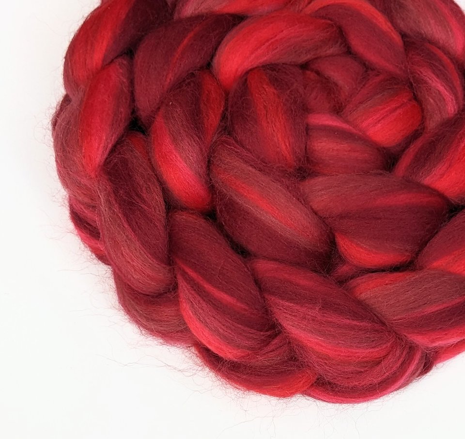 Blended Roving / Combed Top | Merino | Dragon's Blood