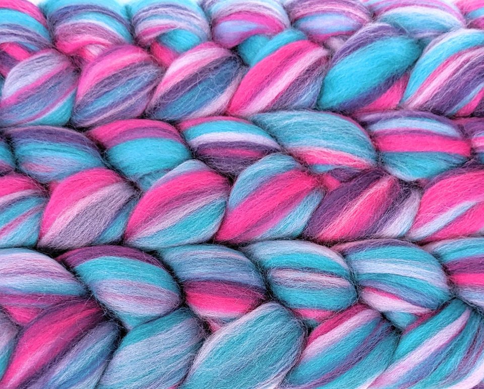 Blended Roving / Combed Top | Merino | Gumball
