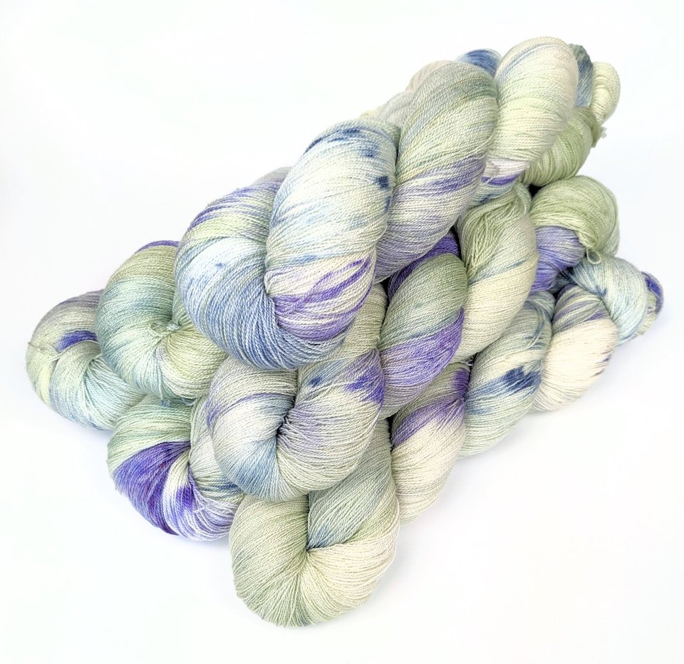 Hand Dyed / Painted Yarn | Lace Weight | Merino / Silk | Escape