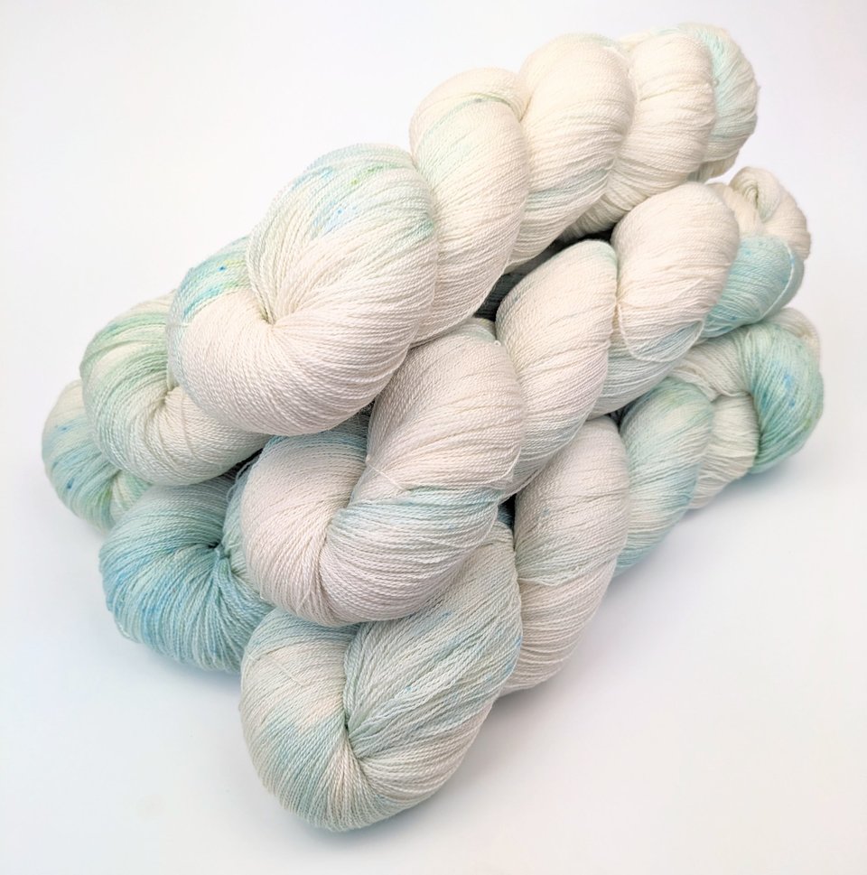 Hand Dyed / Painted Yarn | Lace Weight | Merino / Silk | Hint Of Mint