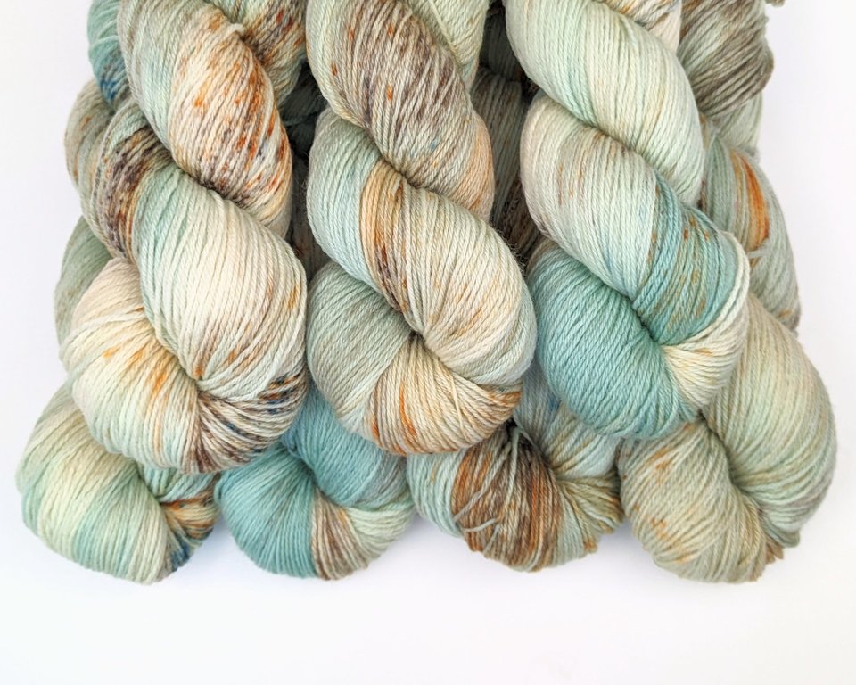 Hand Dyed / Painted Yarn | Fingering Weight |  SW Merino | Pistachio