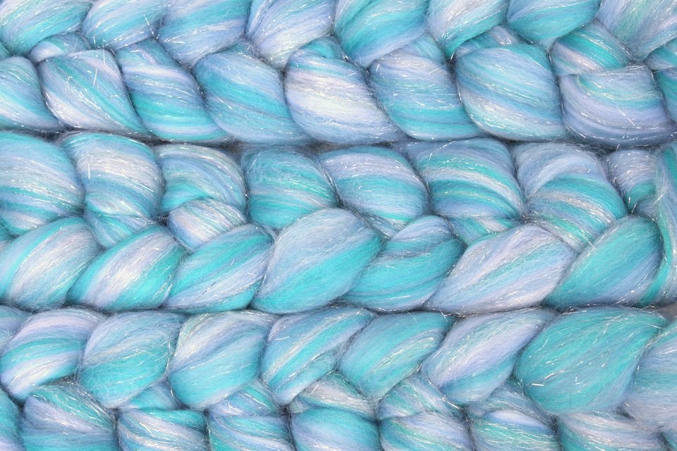 Blended Roving / Combed Top | Merino / Angelina | Pegasus