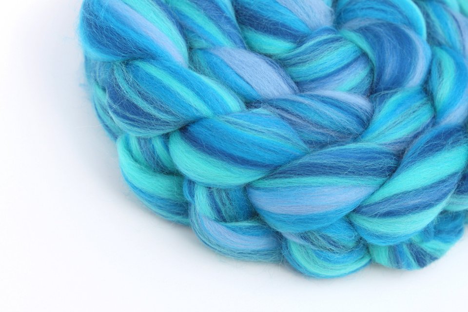 Blended Roving / Combed Top | Merino | Deep Sea Diving