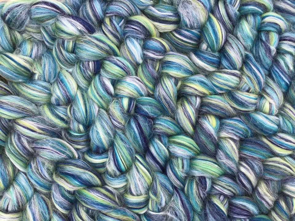Blended Roving / Combed Top | Merino / Silk | Scuba Diving