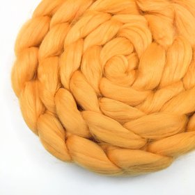 Commercially Dyed Roving | Acrylic | Creamsicle