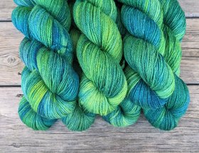 Hand Dyed. Hand Painted Yarn - BFL / Silk / Stellina - Rainforest 